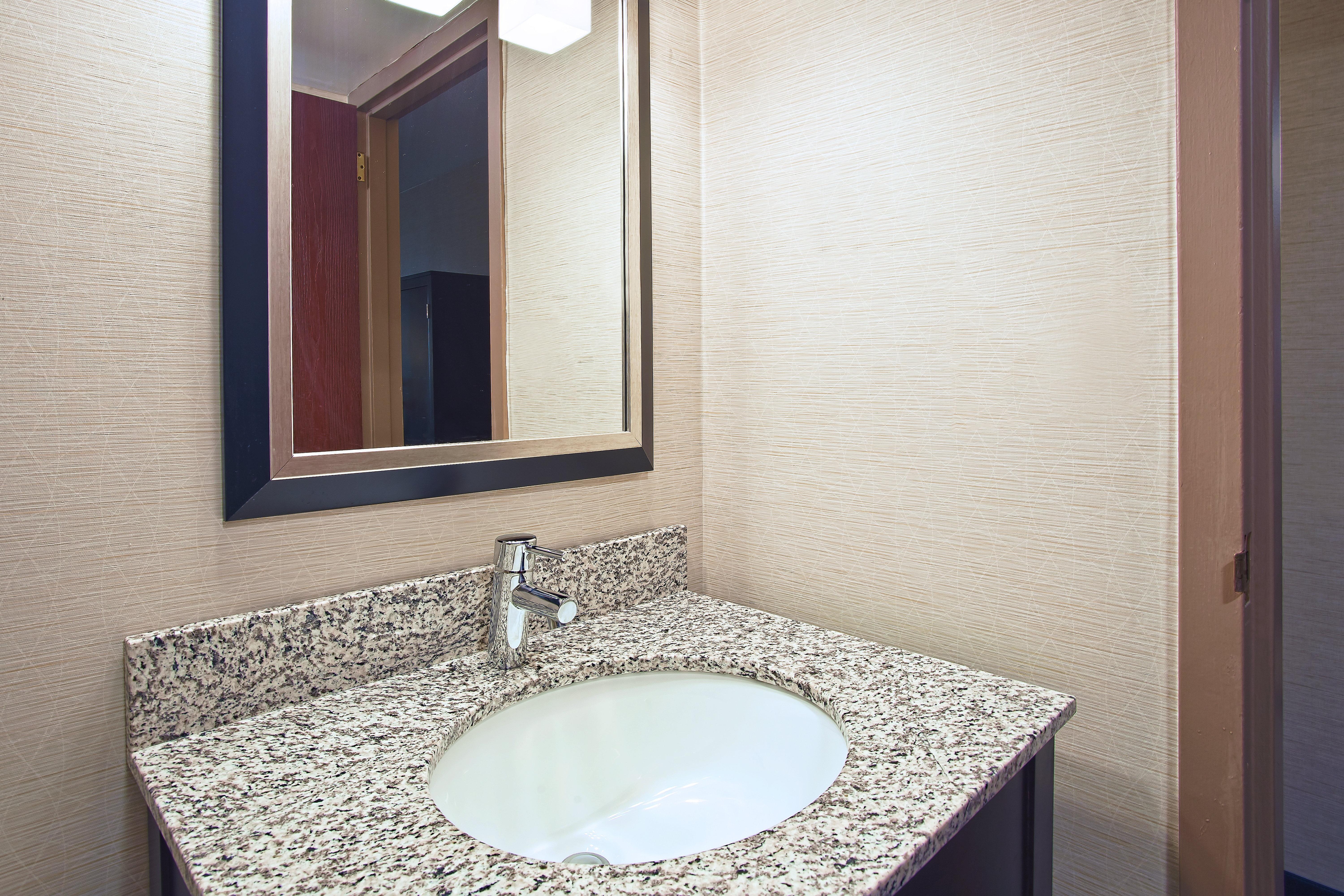 Express And Pittsburgh By Ihg Hotel 3*