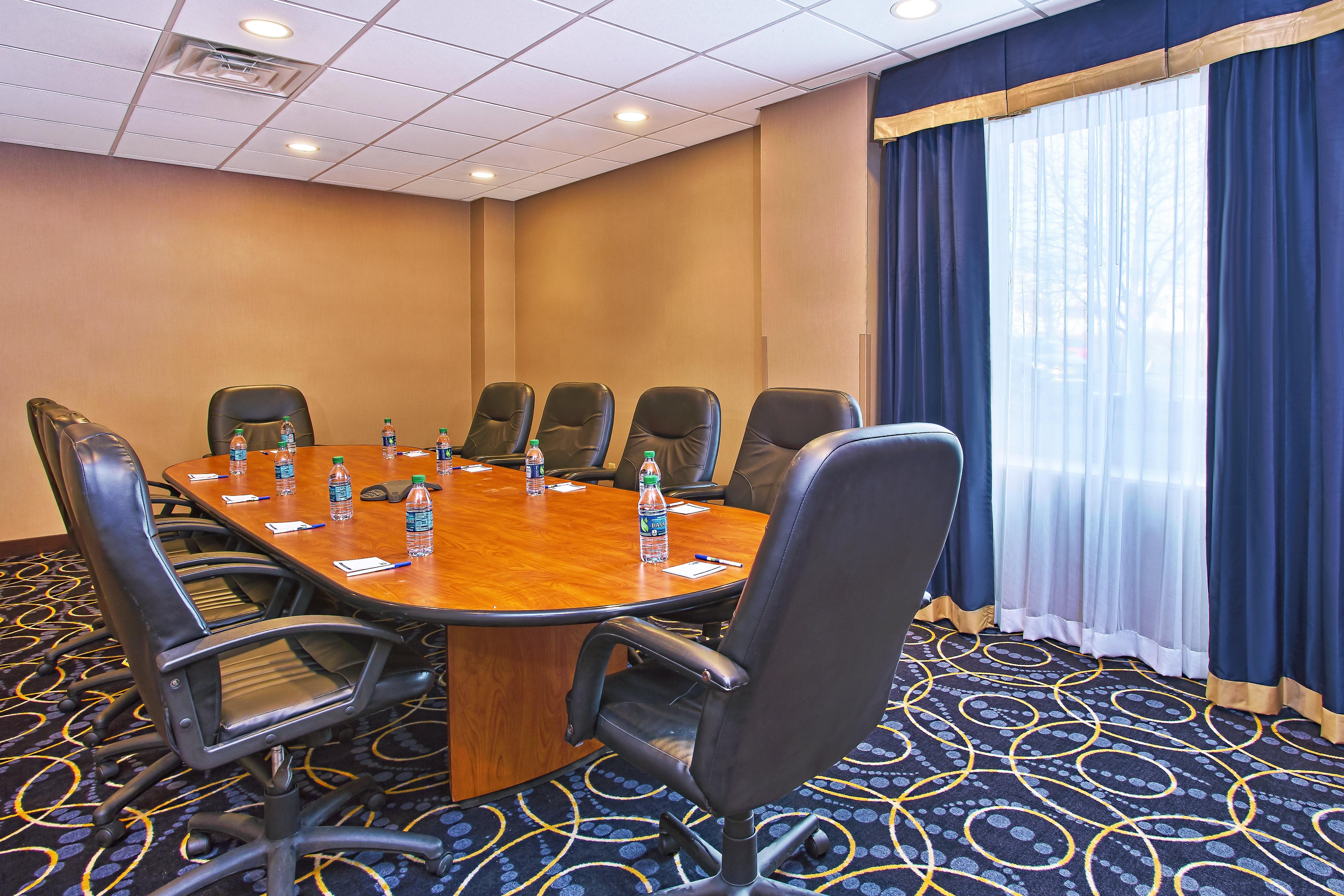 Hotel Express And Pittsburgh By Ihg West Mifflin