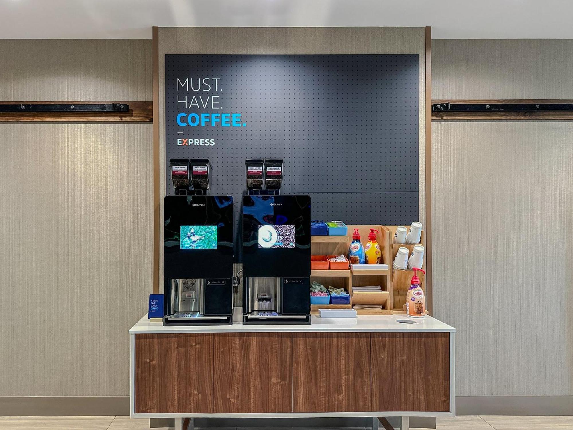 Express And Pittsburgh By Ihg 3* West Mifflin