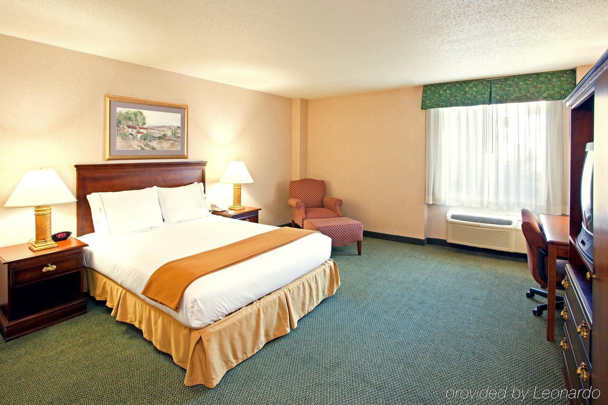 Hotel Express And Pittsburgh By Ihg 3*